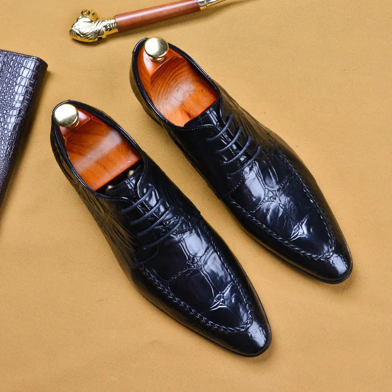 Men's black and brown leather shoes with alligator pattern and horse bit buckle in British business style