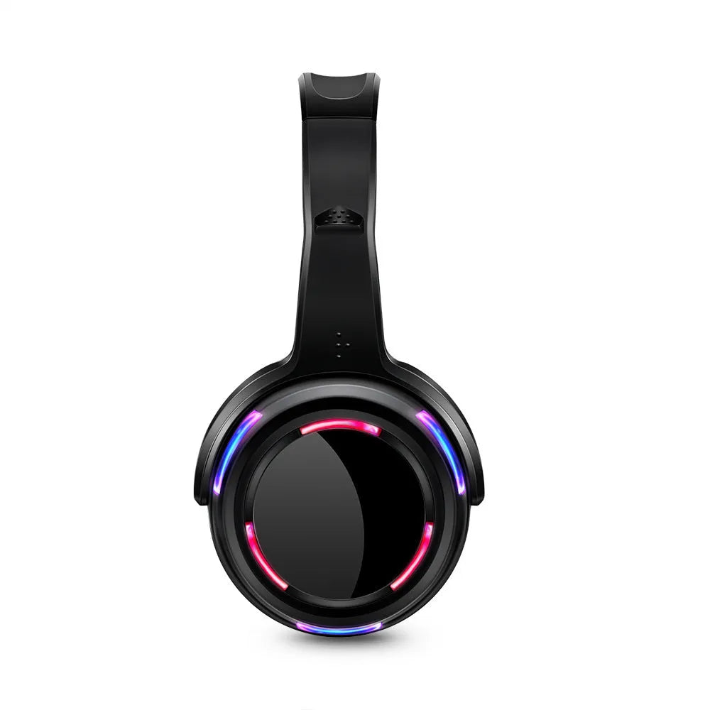 Black silent disco wireless headphones with 40mm speakers and 3.5mm plug for party events