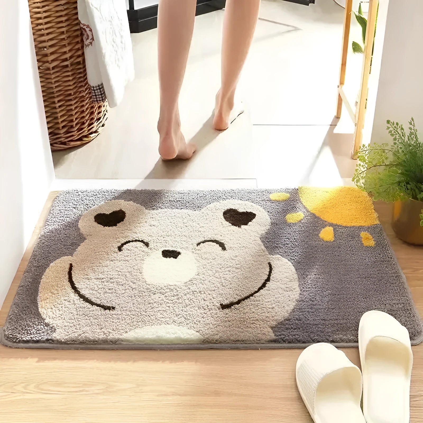 Cartoon non-slip bathroom mat with fountain whale pattern in polyester fibre