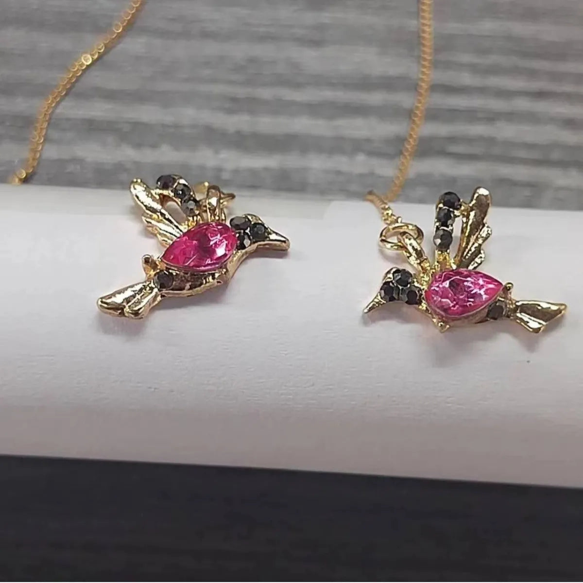 Bird hanging personalised long style earrings with zirconium wing details in blue, red, or red lvzuan colours