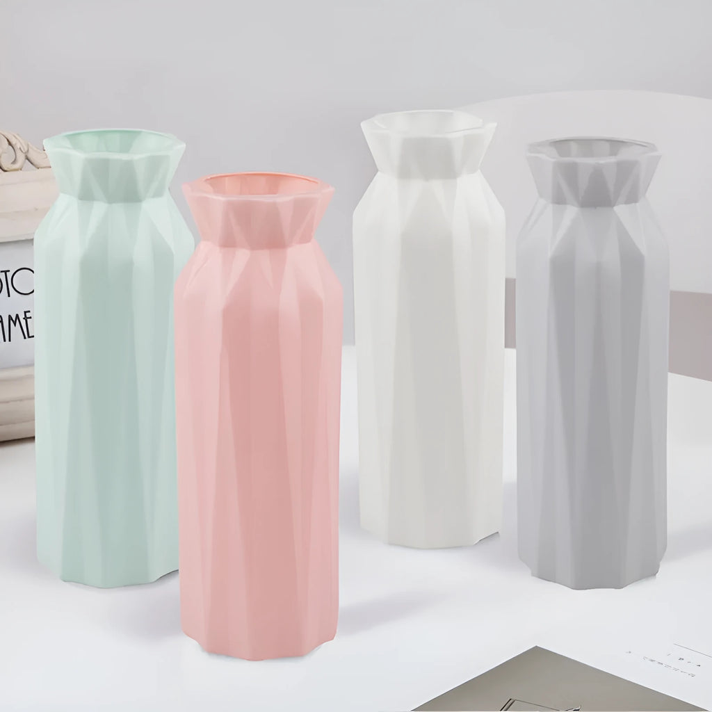 Green melamine plastic vase with 7.2cm base diameter for floral arrangements