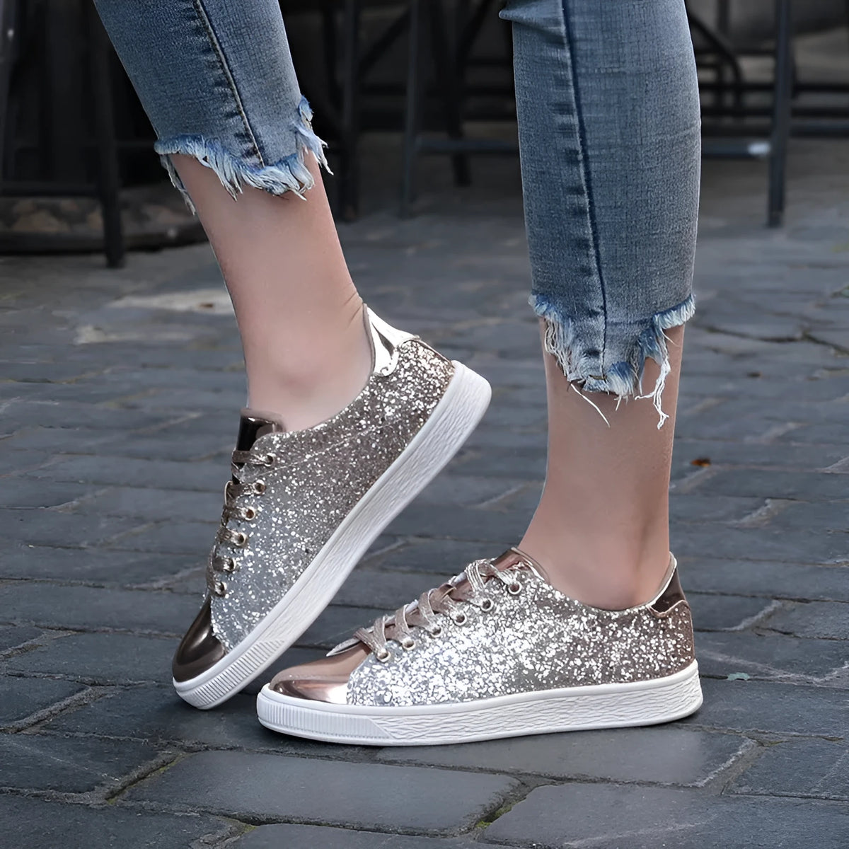 Women's colourful sequin low-top shoes with PU sequin upper, leather lining, rubber sole, front lace-up, black pink gold