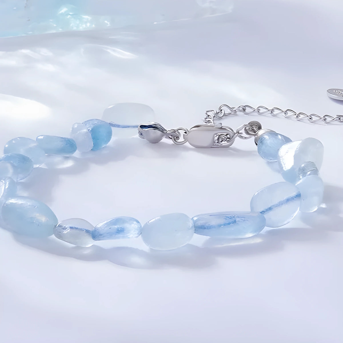 Blue crystal bracelet for women in silver with geometric ring shape, electroplated finish and BSB223 colour