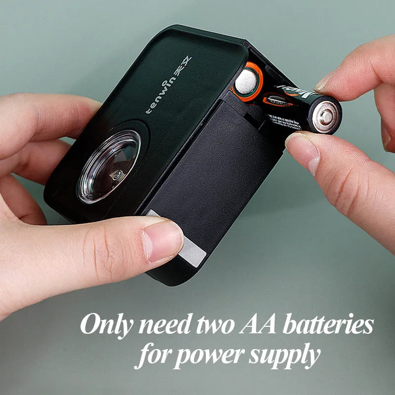 Children's electric pencil sharpener, camera design, 8.2cm x 3.3cm x 7cm, in blue, pink, green, or black
