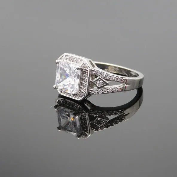 Geometric hollow zircon ring in platinum colour showing quadrilateral pattern design