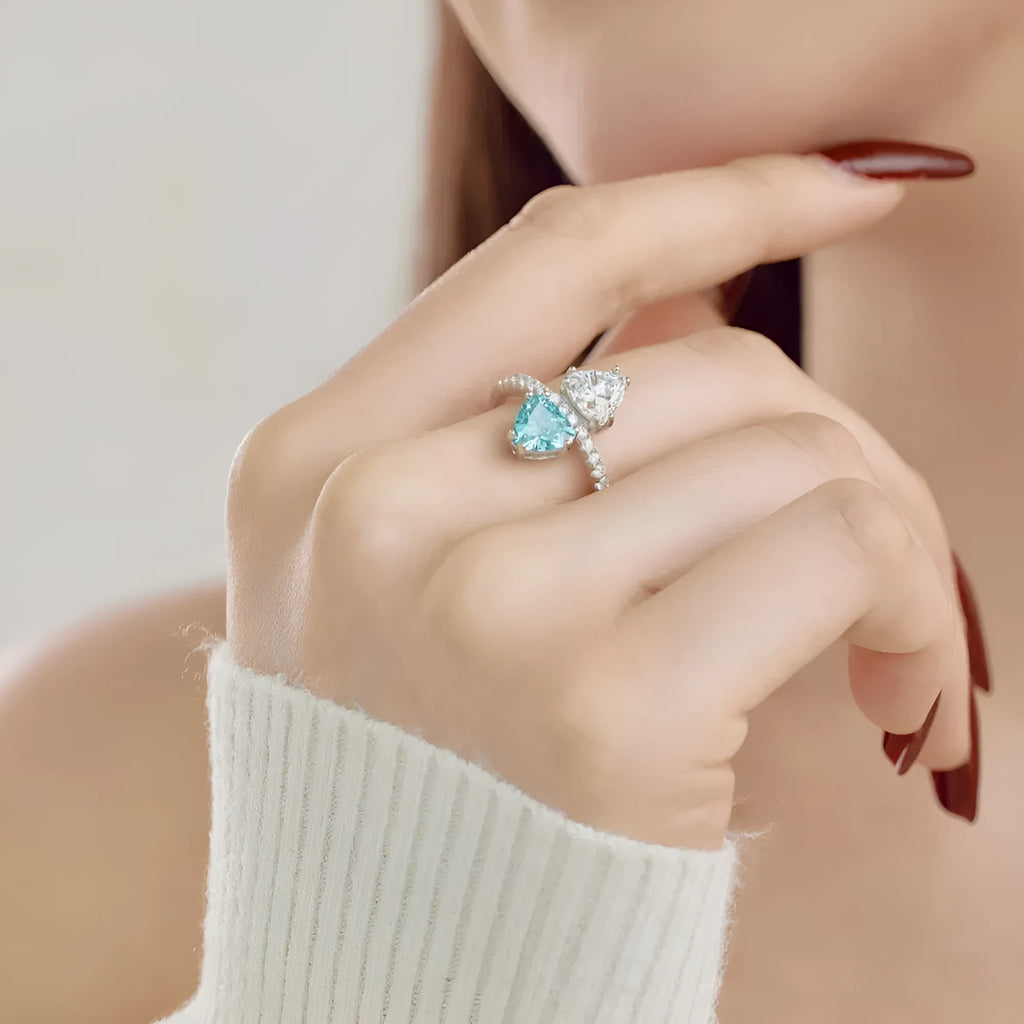 Sterling silver ring for women with two-colour zircon inlay and geometric triangle design
