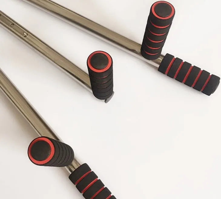 Leg stretcher with two extension bars, centre handle, five adjustable positions and soft foam grips, in Black or White
