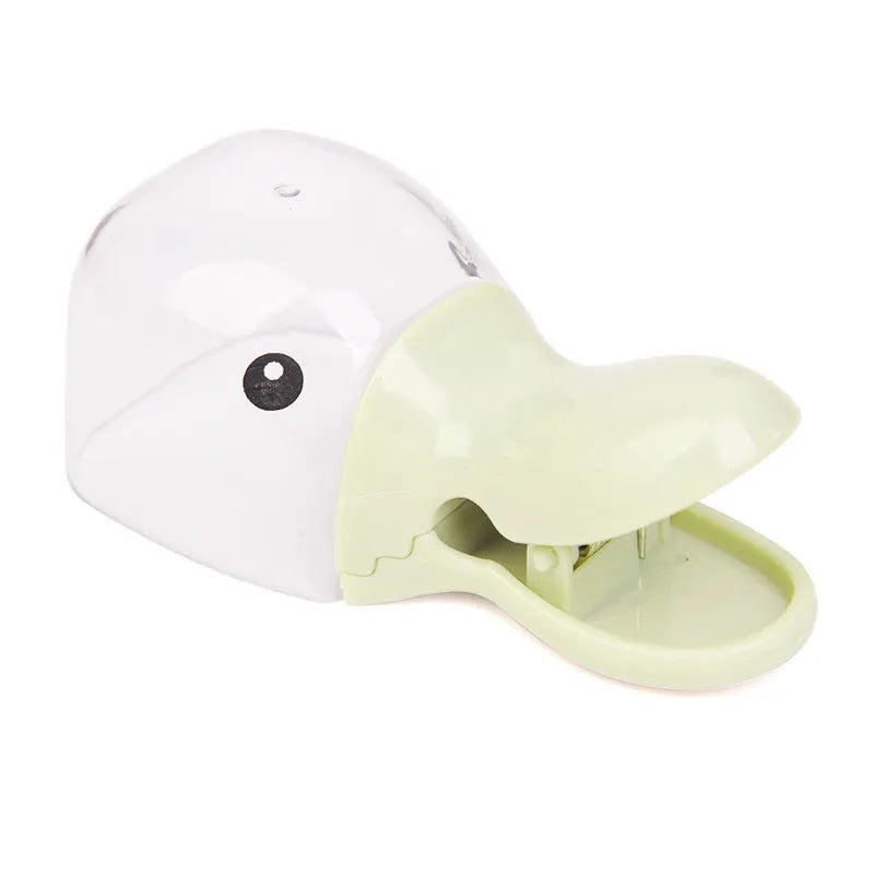 Cat food seal fresh-keeping clip with scoop in beige on a pet food bag