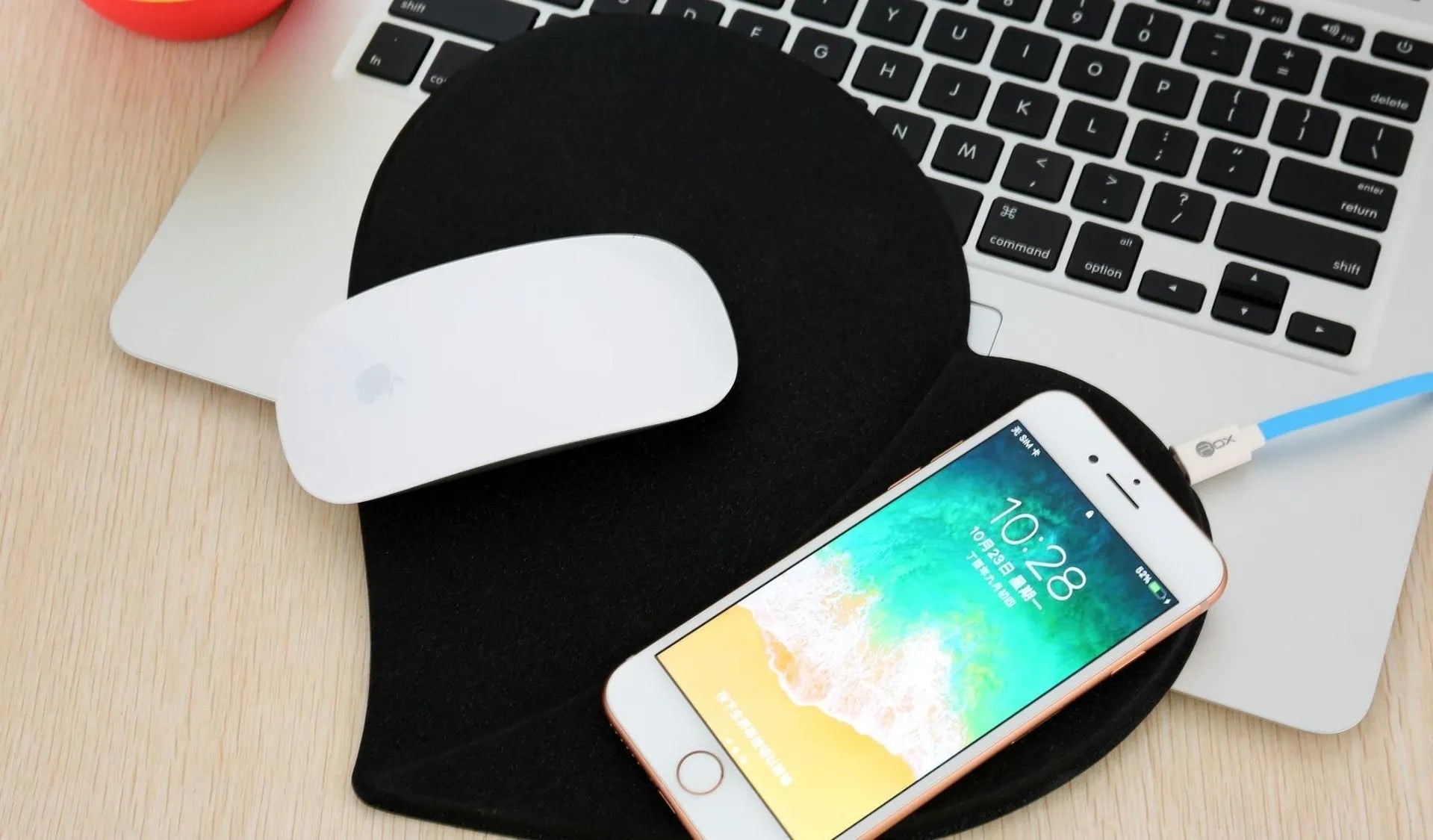 Heart-shaped leather wireless charging mouse pad in red with indicator light and Micro 5pin cable