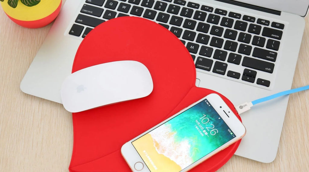 Heart-shaped leather wireless charging mouse pad in red with indicator light and Micro 5pin cable
