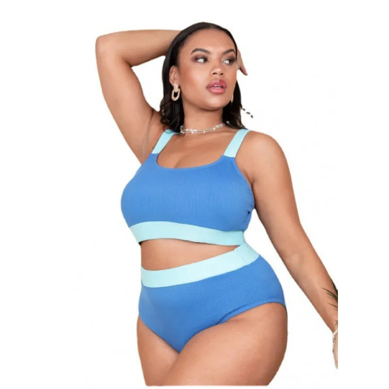 Women's high-waisted bikini set in solid colour with split bottom and stitching detail
