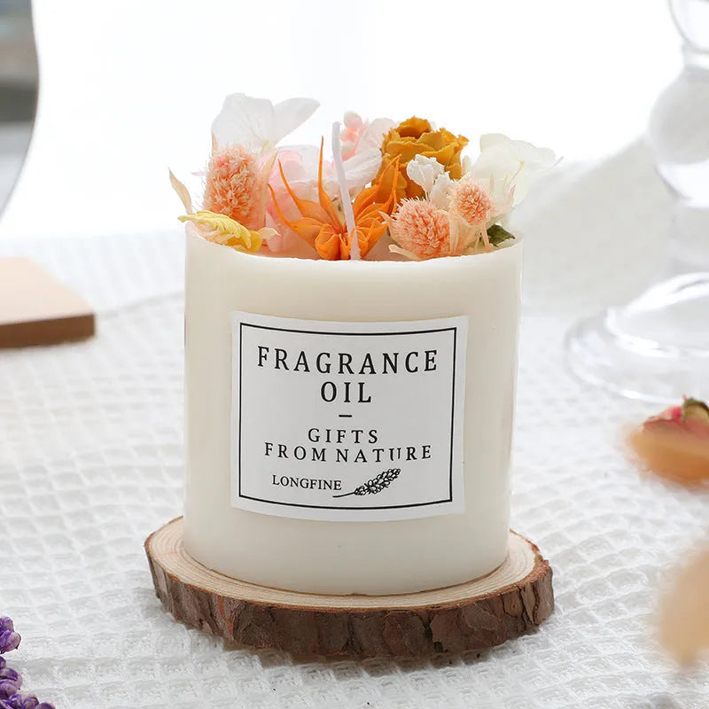 Aromatherapy candle with dried flowers decoration, showing gift box with wooden base and single candle options.