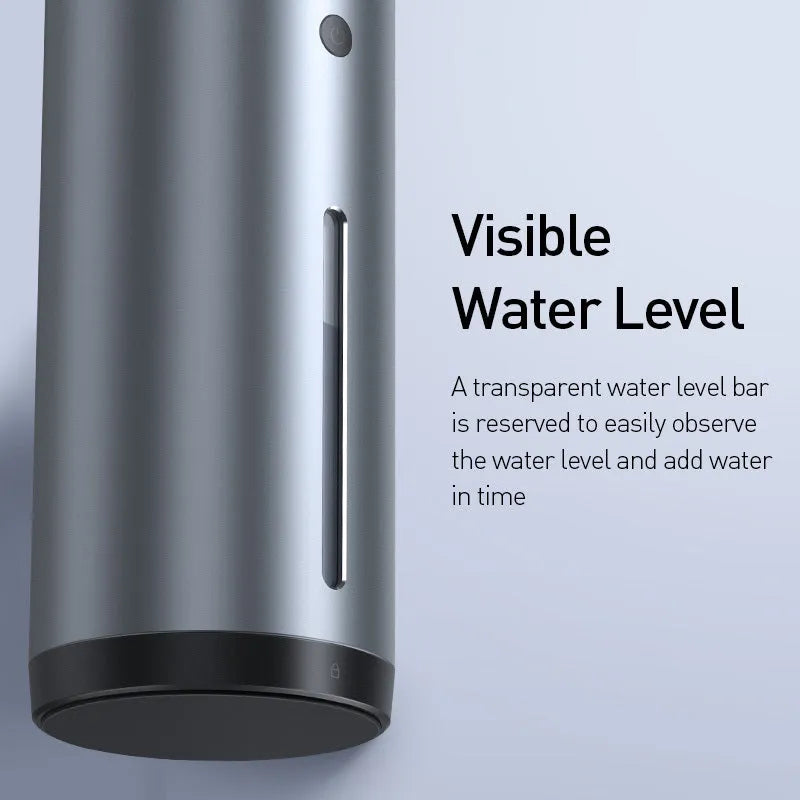 Black aluminum car diffuser humidifier with USB connection removing 99.98% of dust and pollen