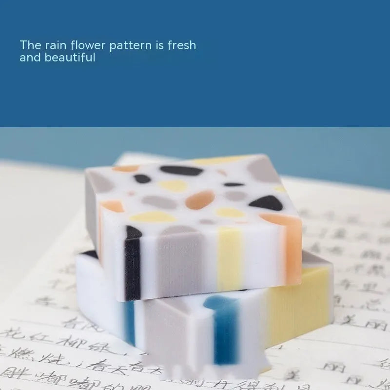 Single piece brick shaped rubber eraser for students with traceless cleaning capability