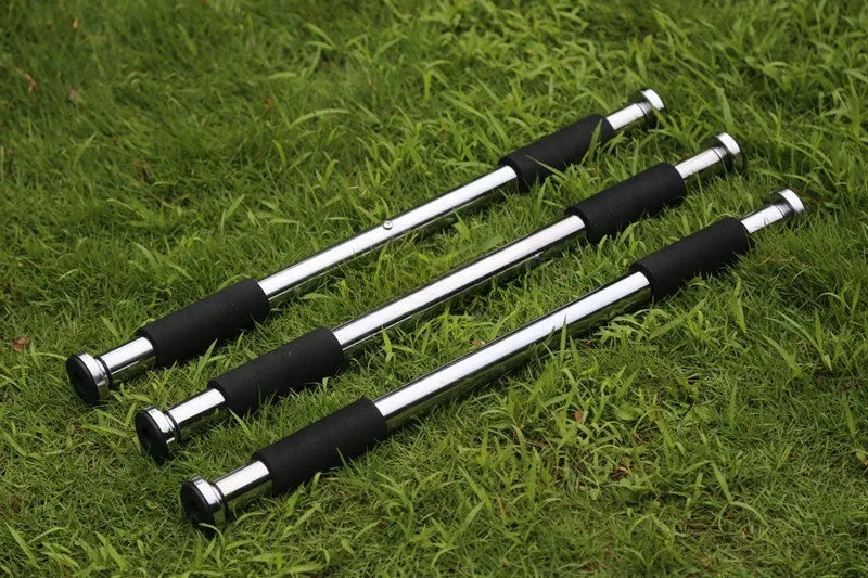 Steel adjustable width pull-up bar for door frames from 62cm to 100cm