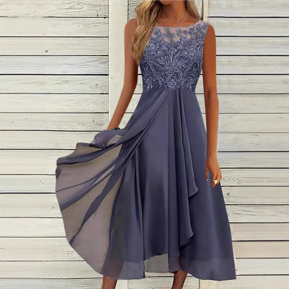 Women's sleeveless chiffon dress with lace stitching detail in green colour