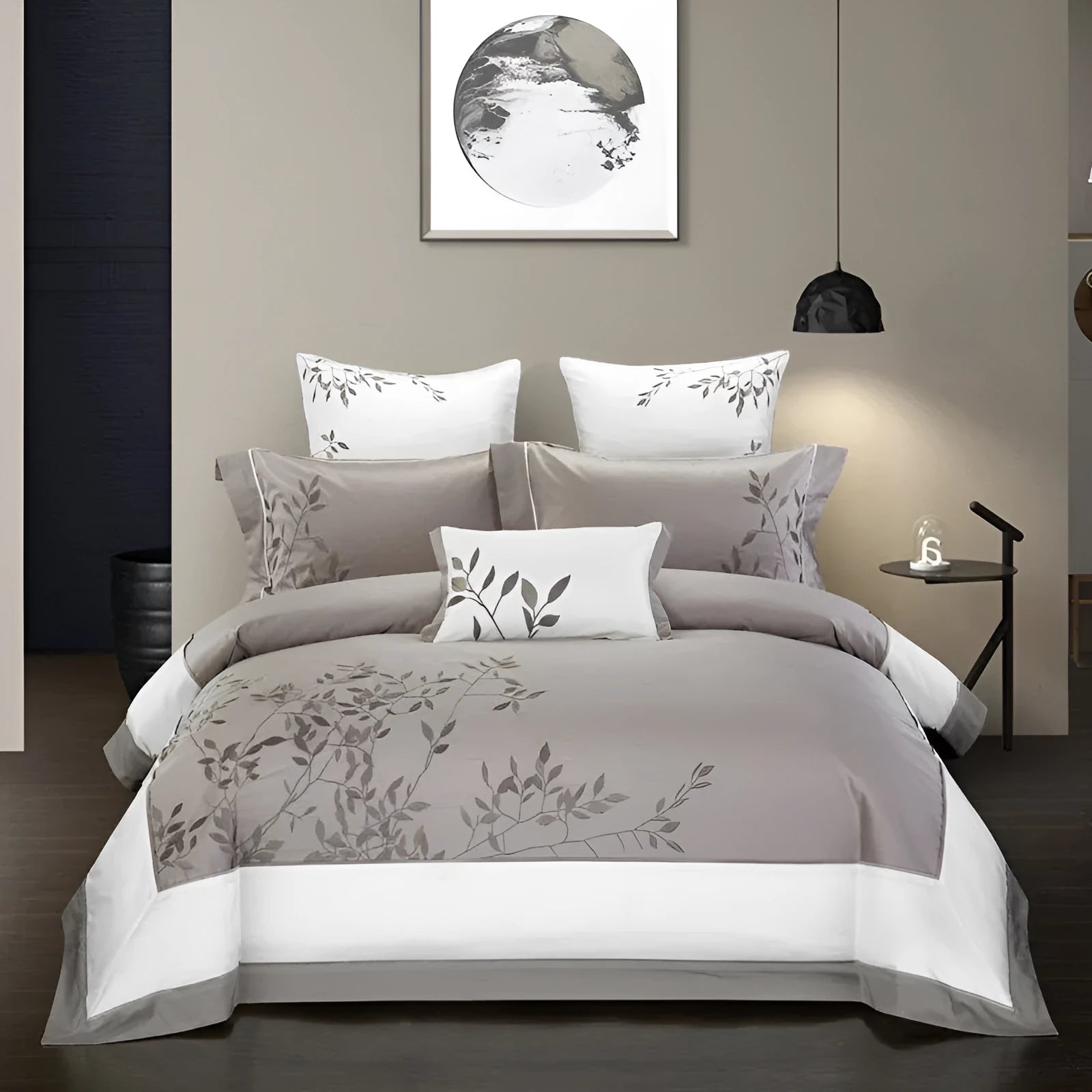 Pure cotton embroidery bedding set with decorative patterns in 200x230cm or 220x240cm sizes