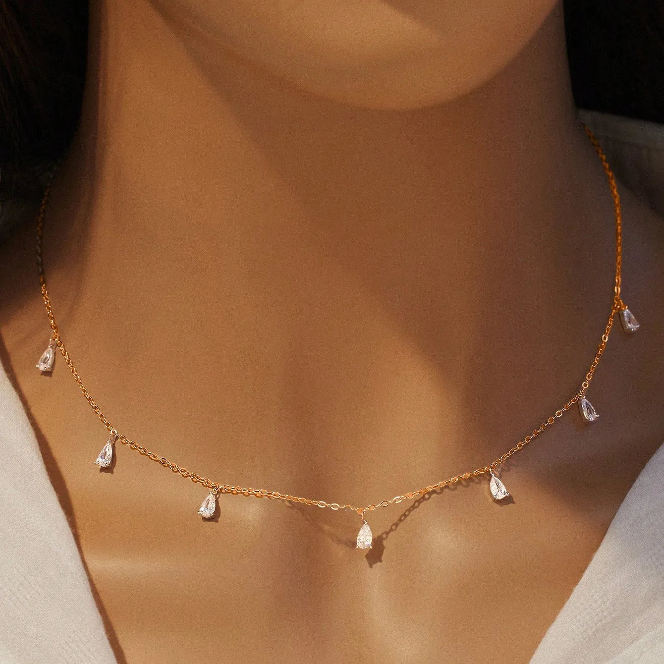 925 silver drop-shaped artificial zircon necklace on an adjustable O-chain in rose gold finish.