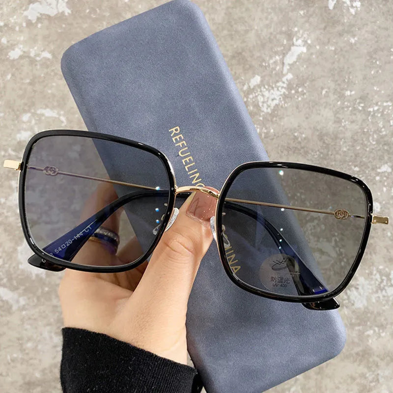 Photochromic large frame myopia glasses with anti-blue light lens function, multiple prescription options