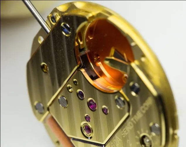 Dragon pattern mechanical watch with black rubber band, 50mm case, and gold or black colour options