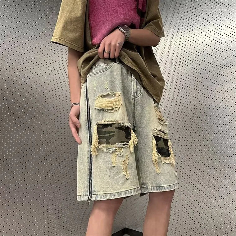 Men's yellow mud camouflage denim shorts with ripped detailing and straight-leg Korean cut