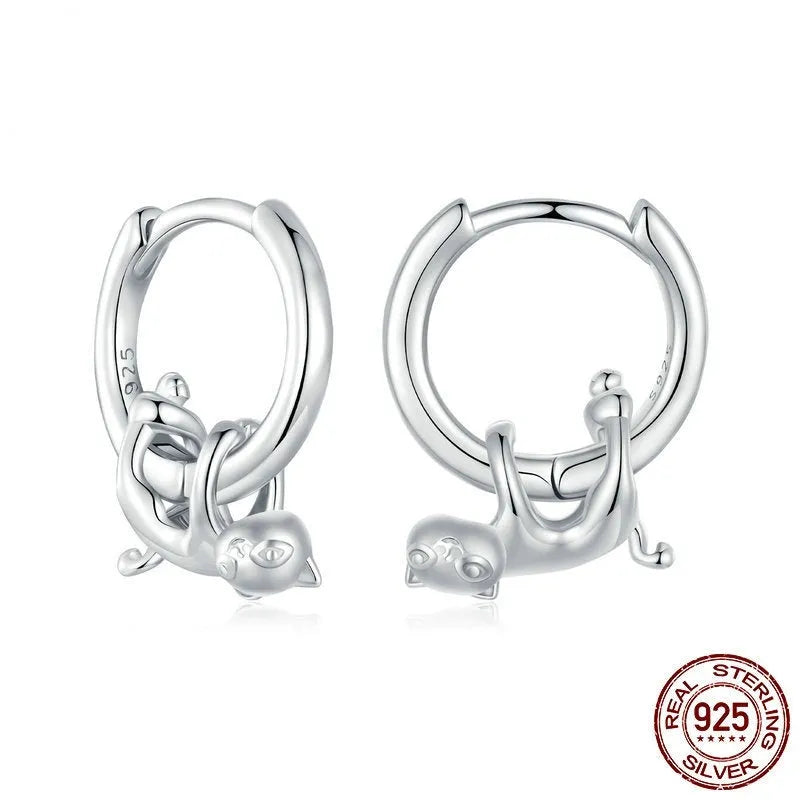 Female cute naughty cat S925 sterling silver earrings 15x5mm simple style electroplated silver colour SCE1756