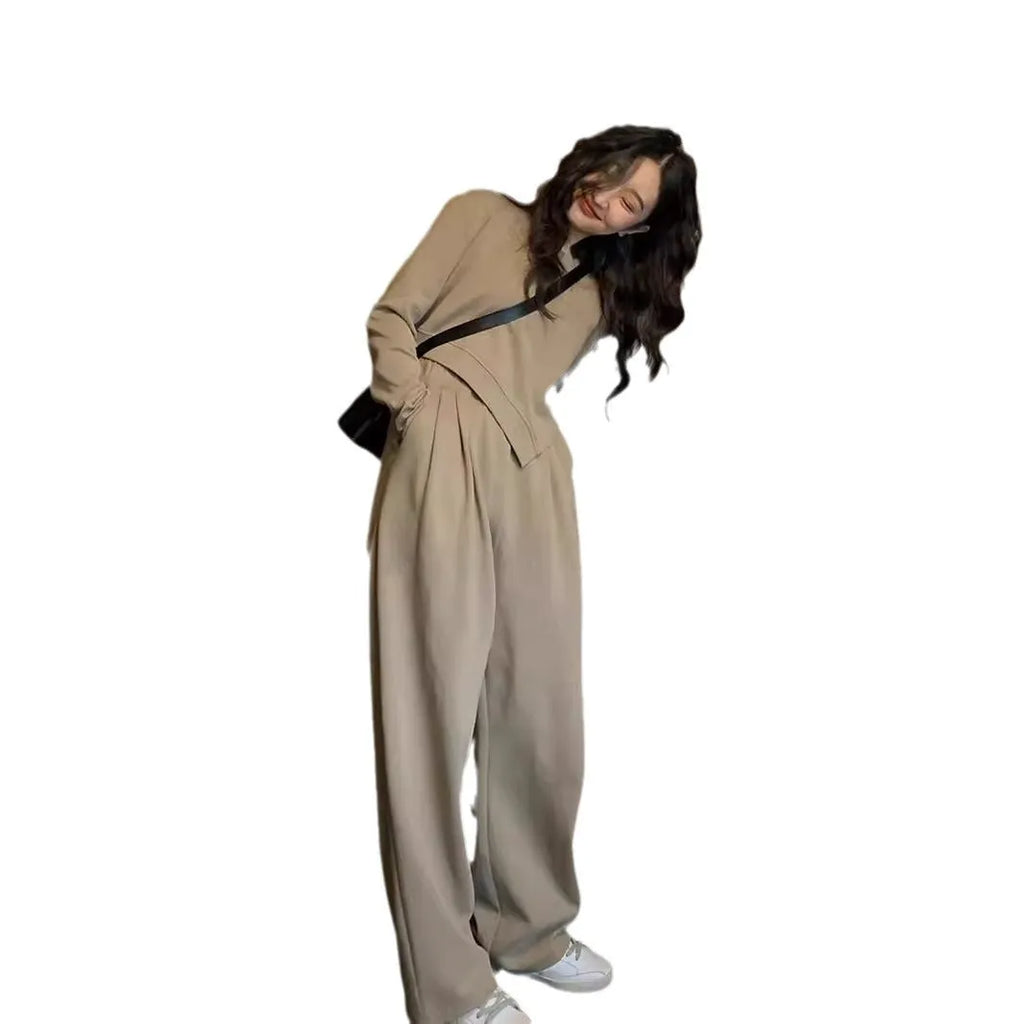 Women's loose fit casual sports suit set in solid khaki colour with long sleeves