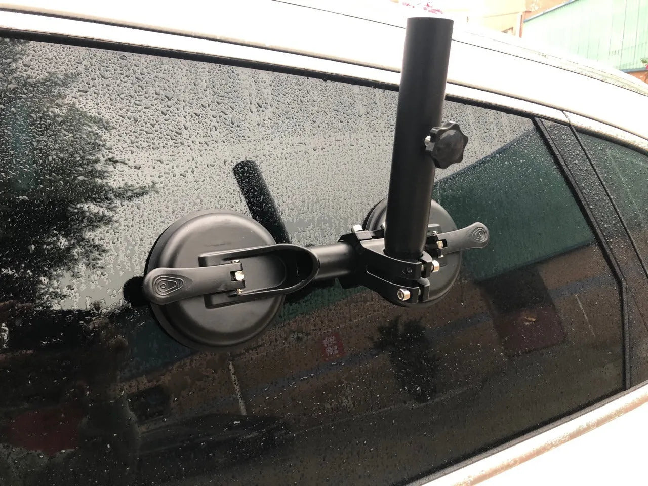 Black car suction cup flagpole base with rubber disc and ABS construction for vehicle window mounting