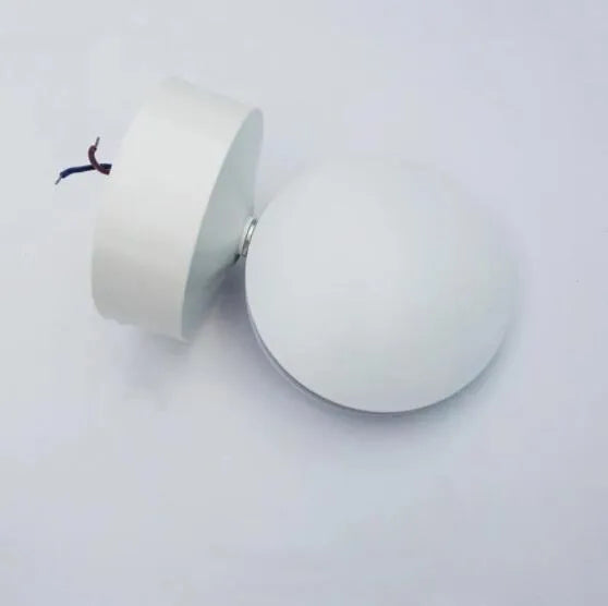 Wall-mounted 8W LED spotlight in aluminum alloy, 16.5cm x 11cm, with 360 degree rotation and waterproof design
