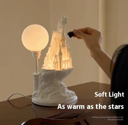 Fairy Tale Town aromatherapy night light gift box with lamp, essential oil, card and charging cable, 169x300x155mm