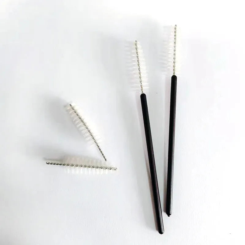 Rigui 50pcs plastic eyelash brush set in black, pink, red, blue, white, yellow and purple