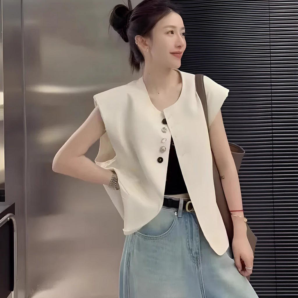 Women's loose-fit polyester vest with pockets in short 40cm length