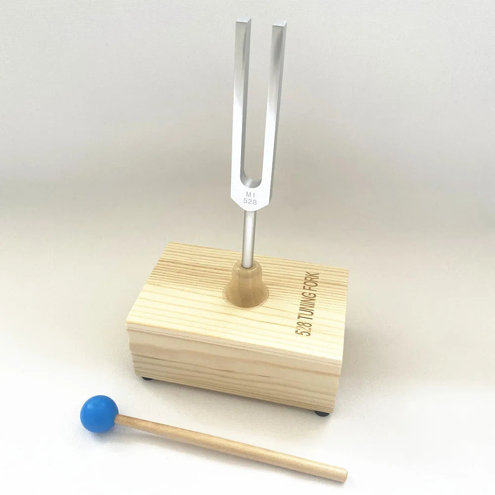 Aluminium alloy 432 Hz tuning fork with integrated speaker device for sound therapy