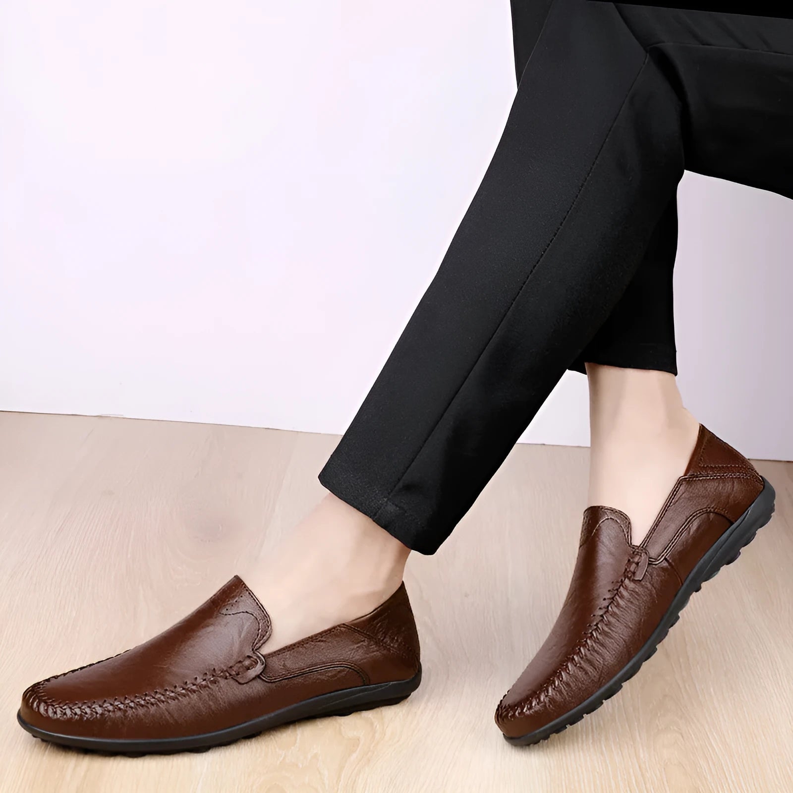 Men's cowhide leather business casual shoes with flat heel and round toe design in multiple colour options
