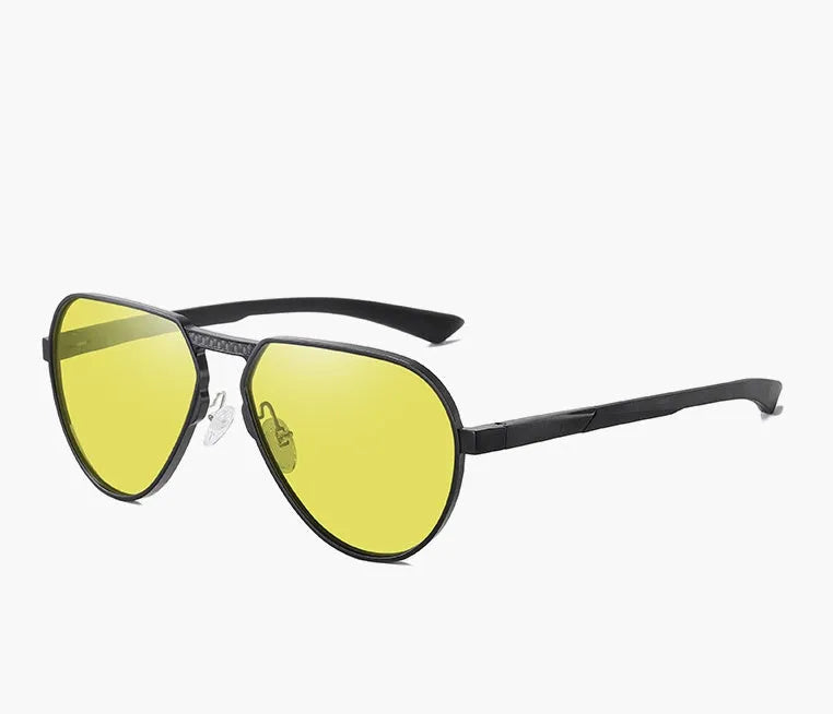 Aluminium-magnesium alloy polarised sunglasses with TAC lens, black frame with grey film