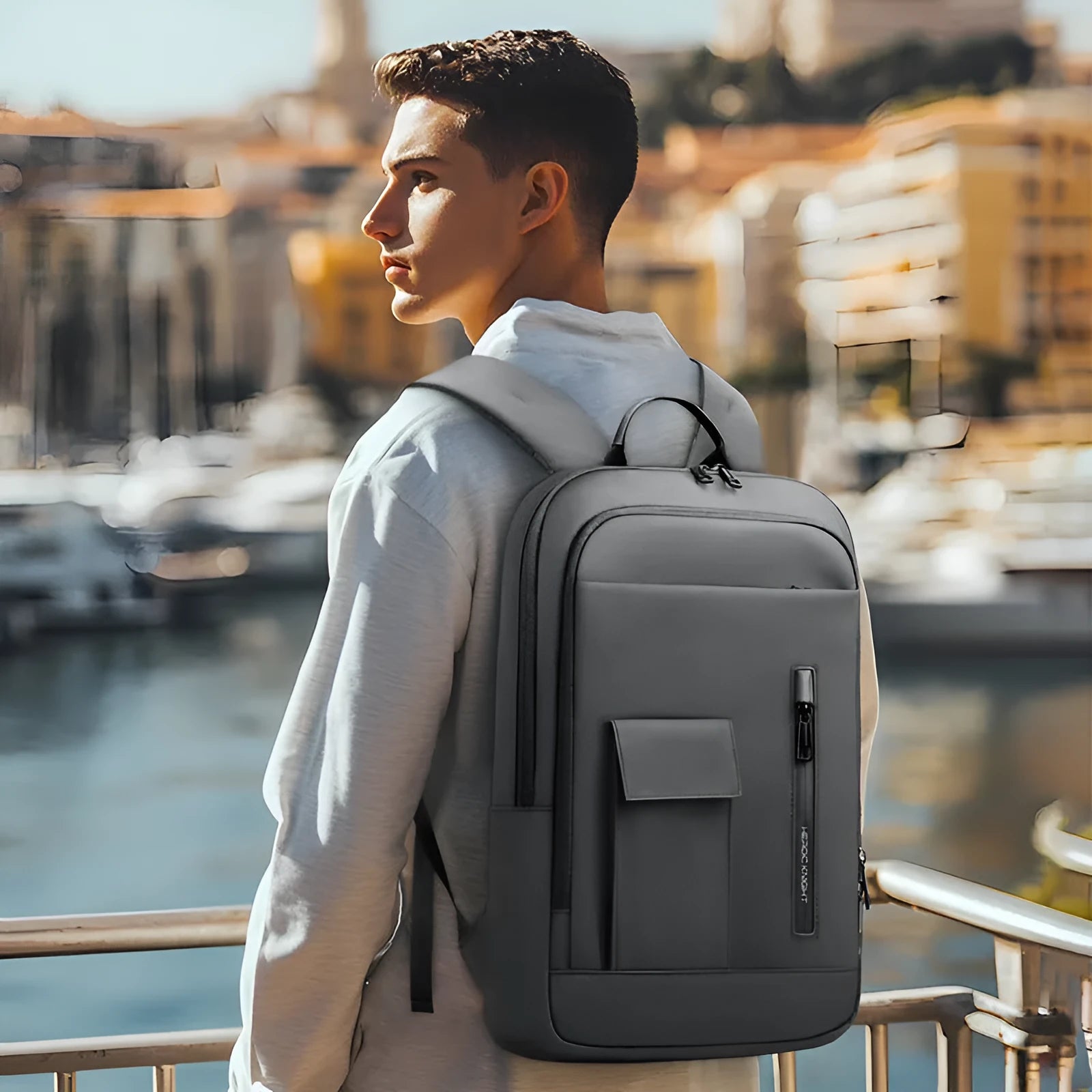 Men's Oxford cloth lightweight backpack in solid colour with visible sewing lines