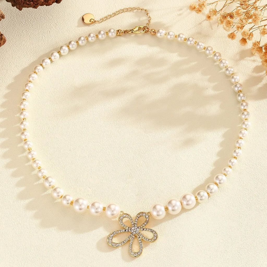 French romantic flower pendant necklace with adjustable chain and floral charm in style option 1