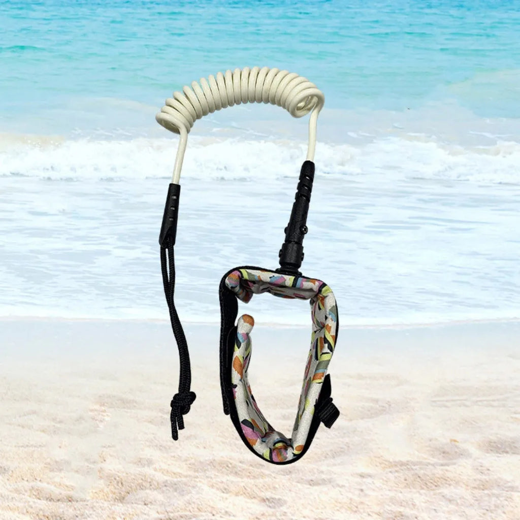 Surfboard hand holding rope made from high-strength pulp, showing its elasticity and attachment to a board.