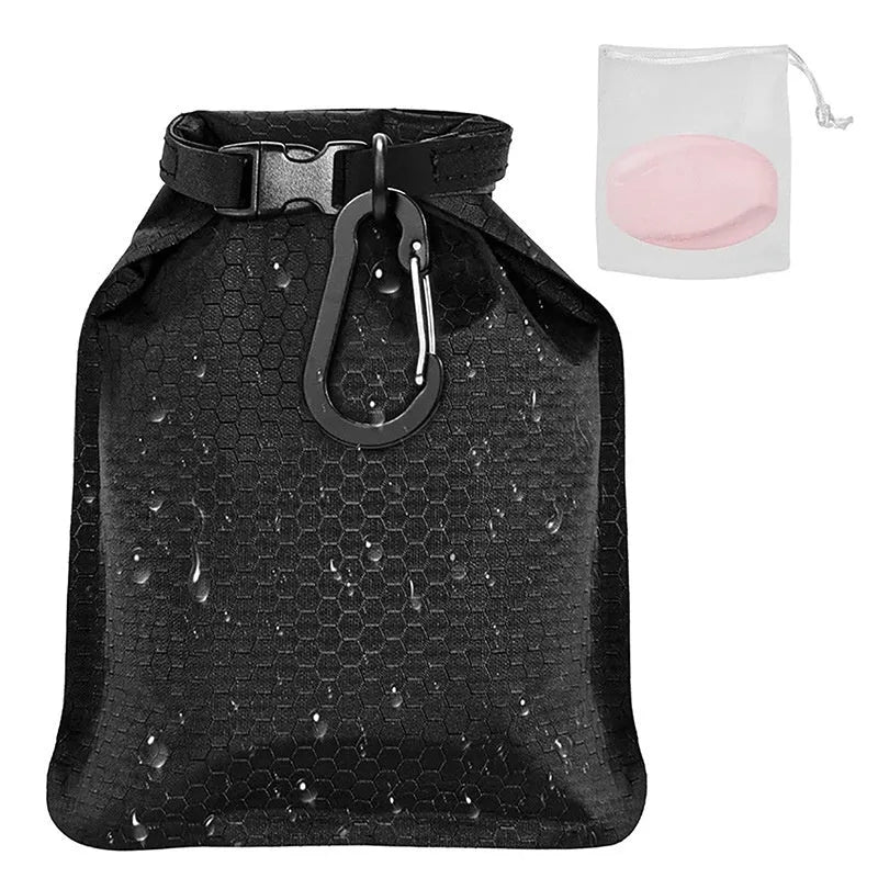 Waterproof mesh soap bag measuring 17 by 13 cm for leak-proof soap storage
