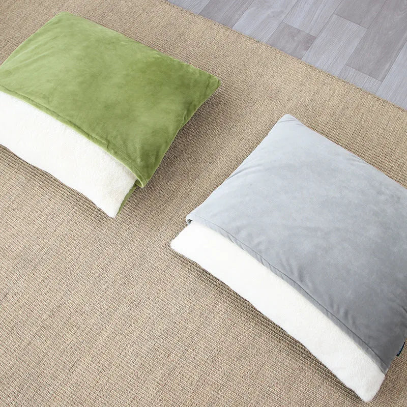 Removable washable bite resistant pet sleeping bag in Fine Linen Silver Mouse colour