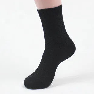 Men's bamboo fibre socks showing small square pattern in black colour with size scale