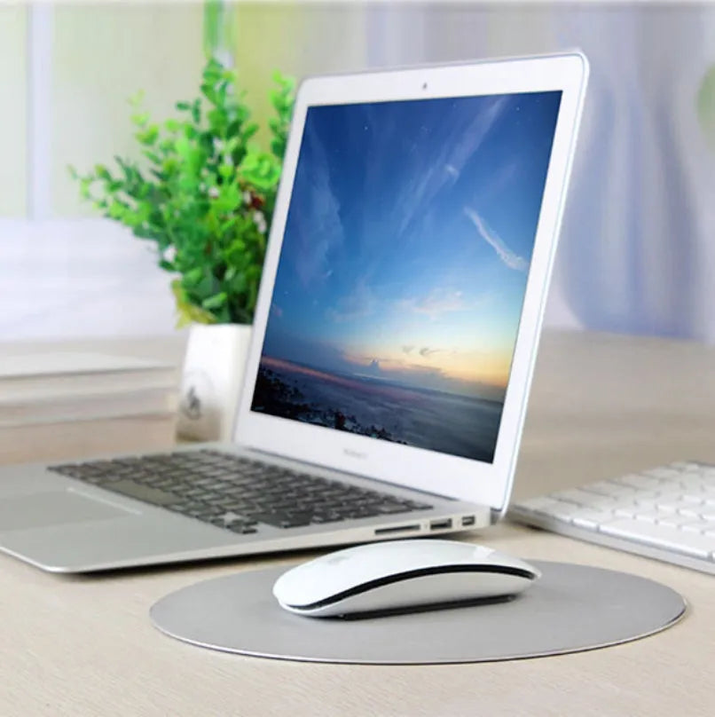 Round aluminium alloy mouse pad, 200mm diameter and 3.5mm thick, shown in black, gold, red, rose gold, and silver