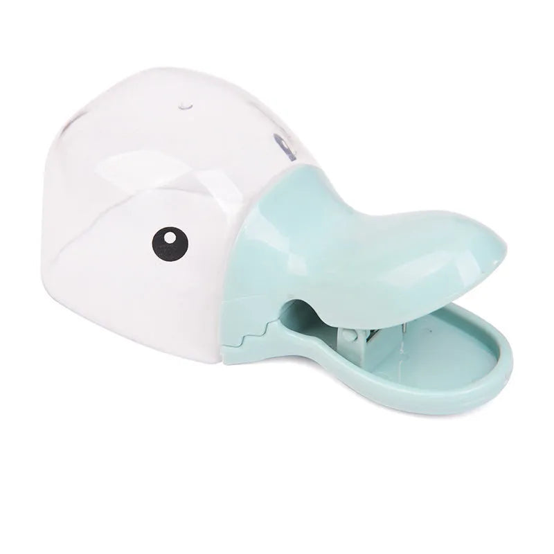 Cat food seal fresh-keeping clip with scoop in beige on a pet food bag