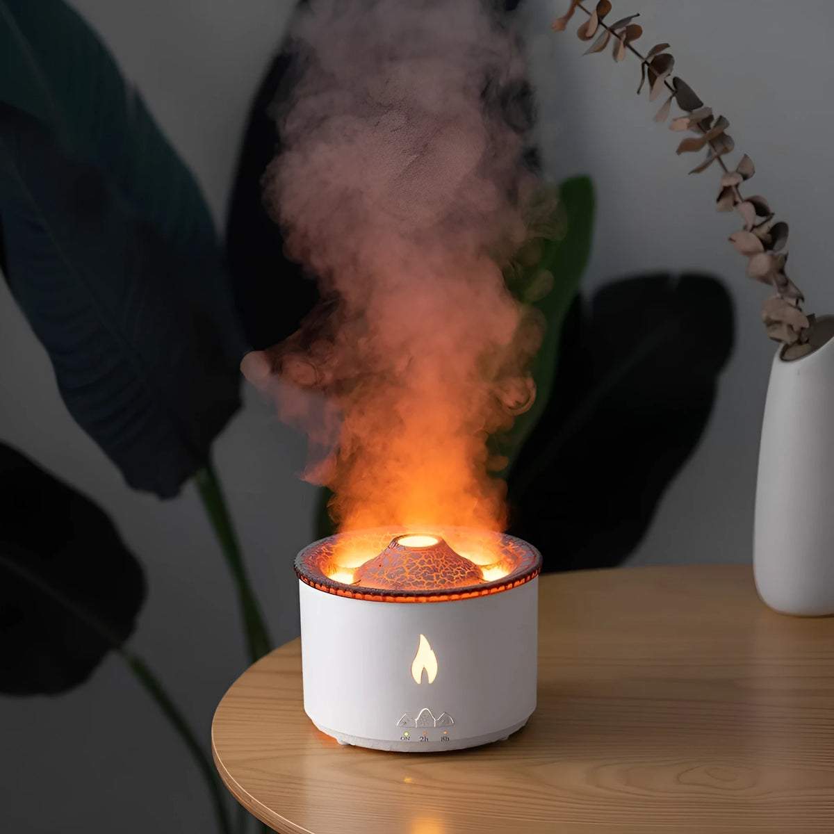 Volcano humidifier with two-colour flame effect spray ring and round plastic housing