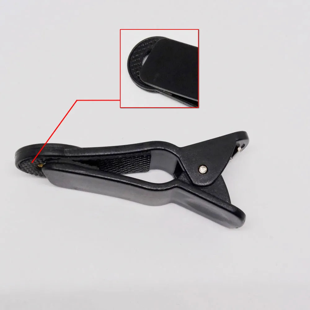 12x telescopic telephoto lens with universal clip mount for mobile phones.