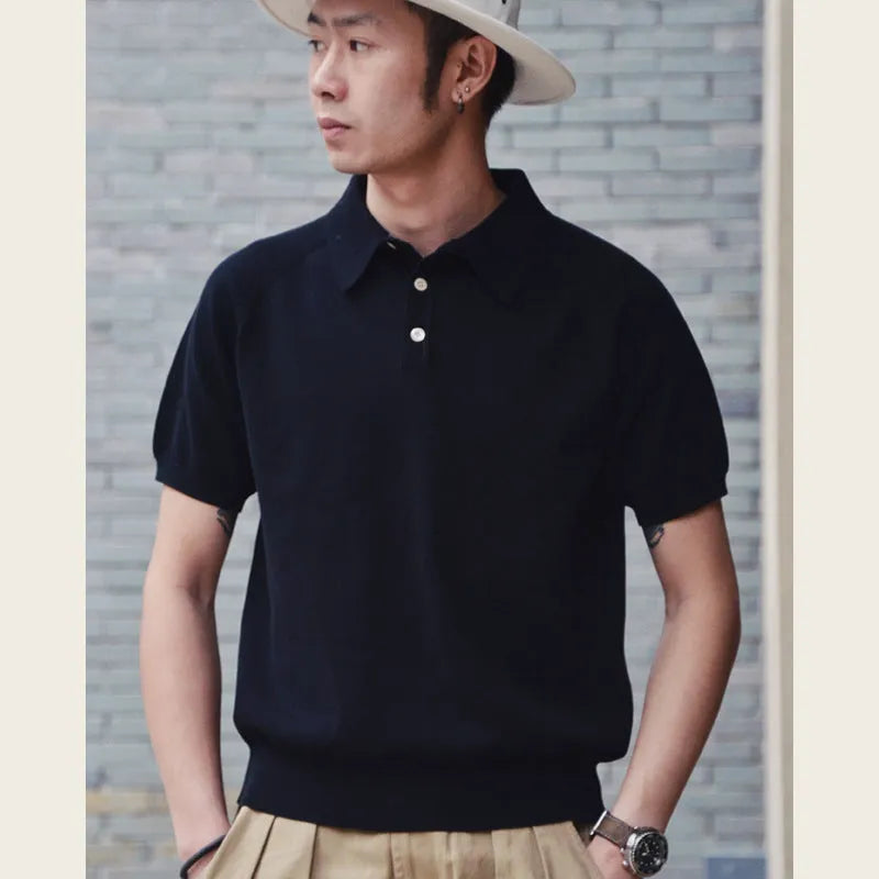 Retro slim fit cotton short-sleeved T-shirt in a solid colour on a mannequin.