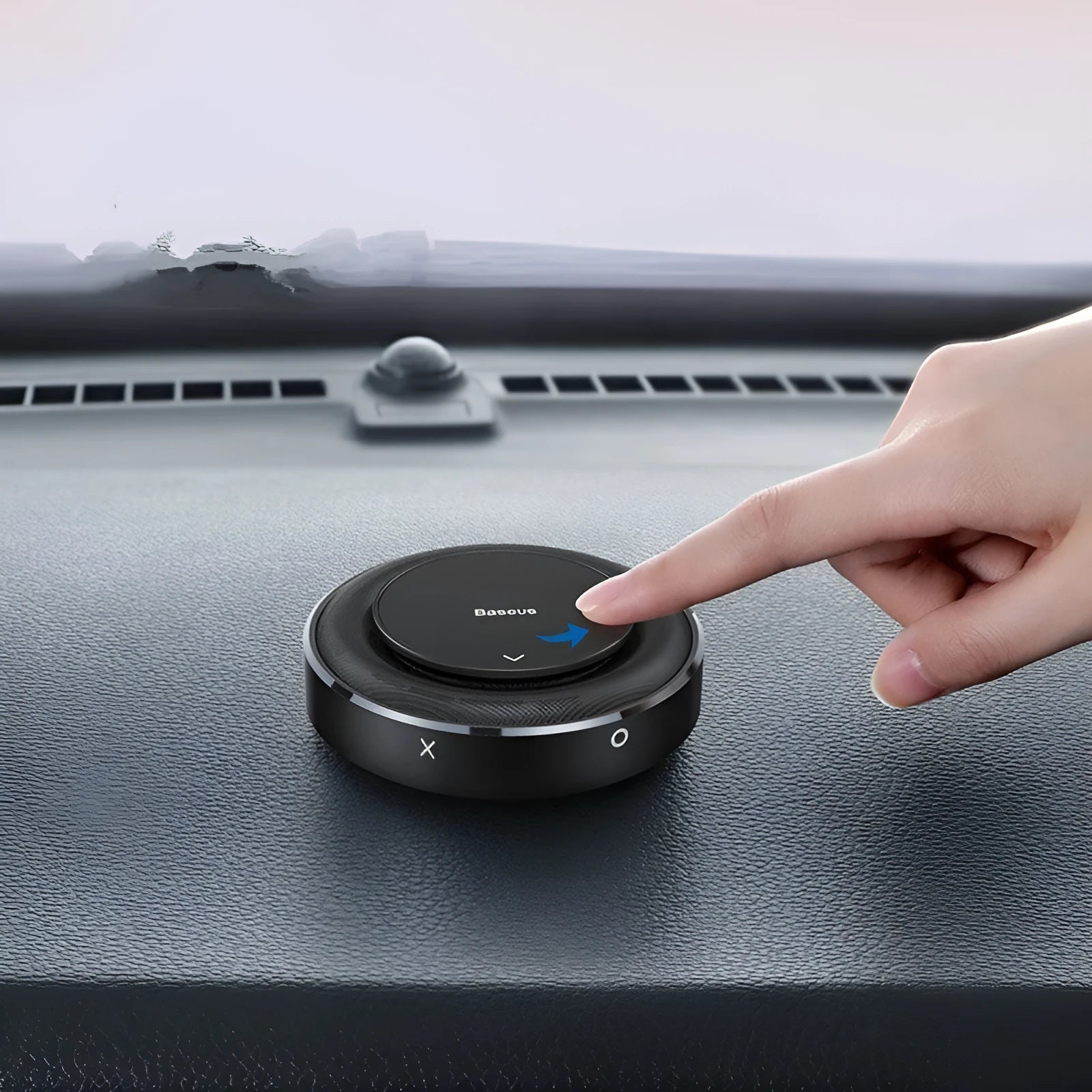 Aluminium alloy car fragrance seat in round 12cm design with black, red, and silver colour options