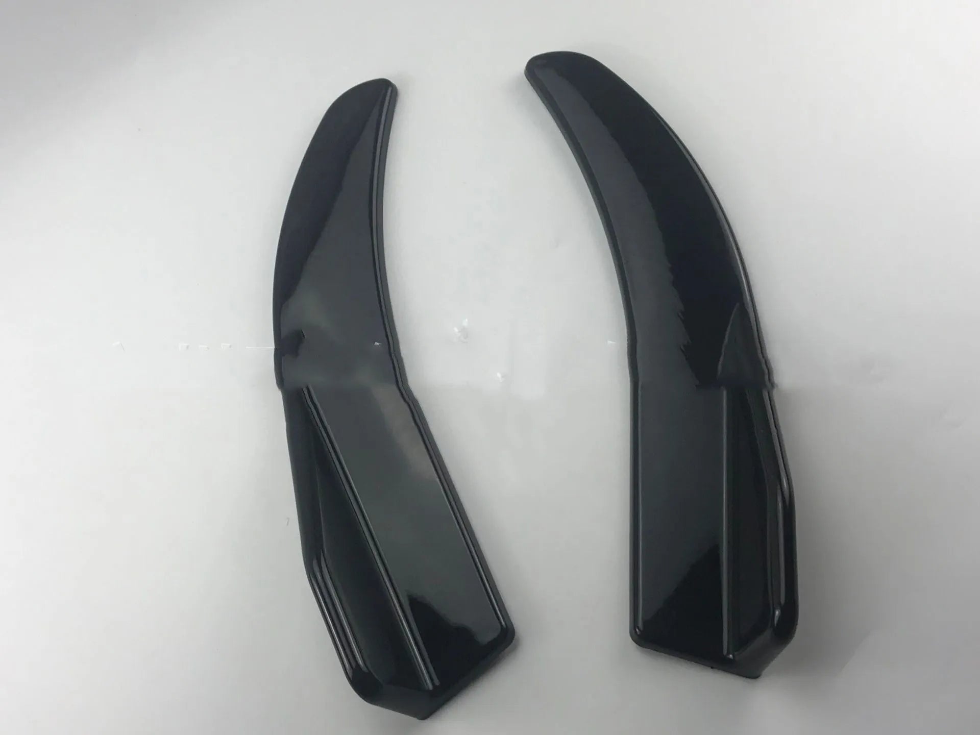 General Motors front and rear bumper deflector light kit in carbon fibre finish