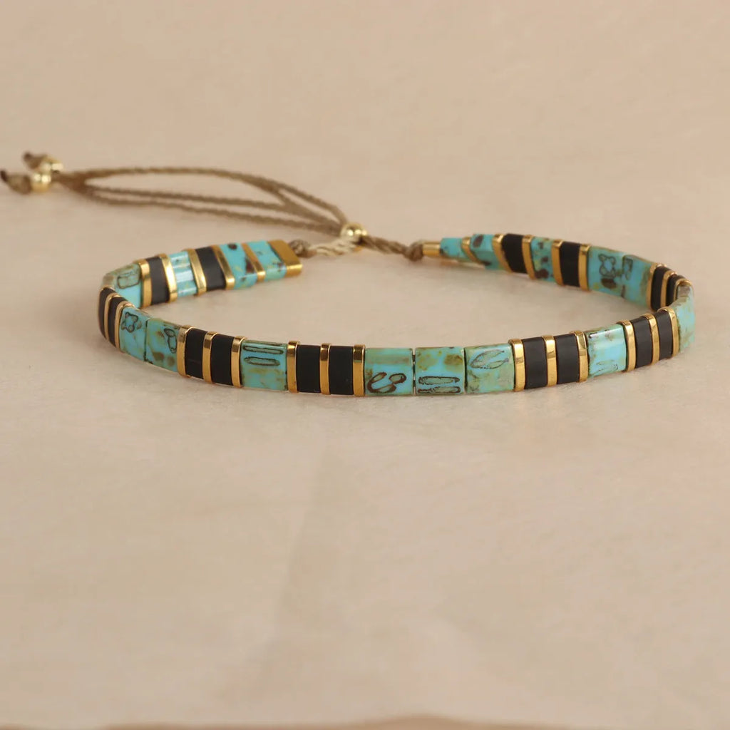 European American style pull bead bracelet with geometric designs in five colour options