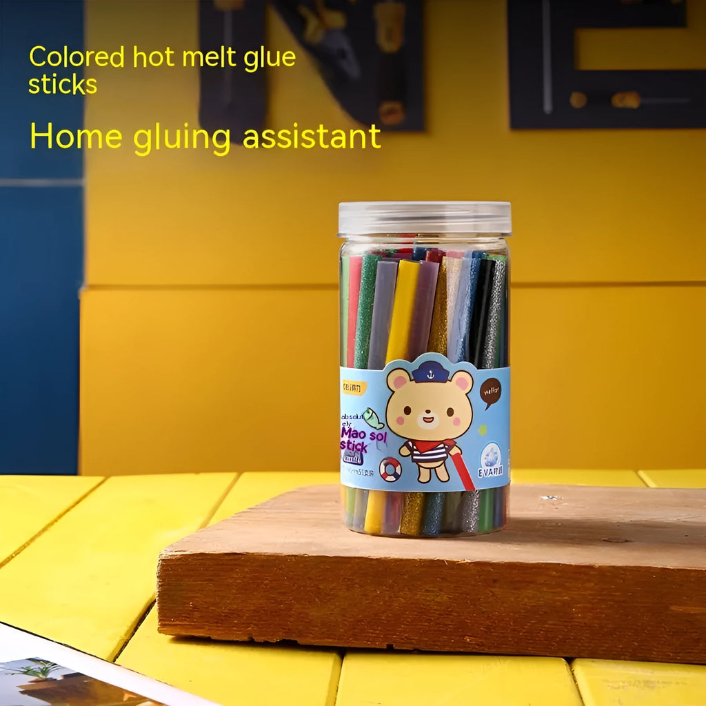 55 transparent hot melt adhesive sticks with 7mm diameter in packaging measuring 63x121mm